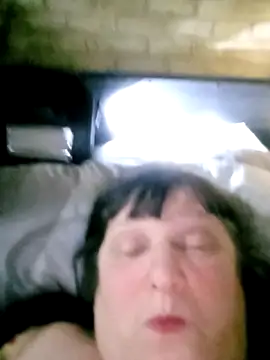 Apeesynka55211 online show from February 28, 7:46 pm