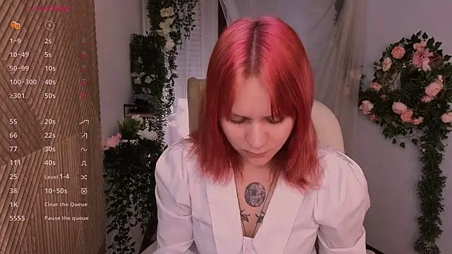 Snapshot of kitten_murray_ chatting on October 7, 5:23 am kitten murray online show from October 7, 5:23 am