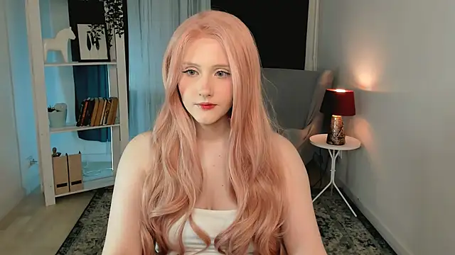 DelilahTaylor online show from July 8, 9:50 pm