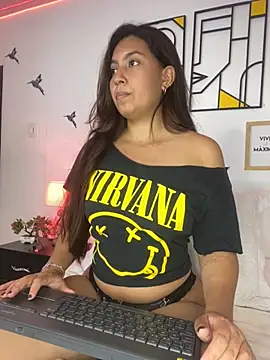 miss  caroline online show from October 14, 2:14 am