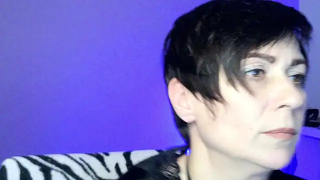 Ashley Brookss online show from November 30, 5:06 pm