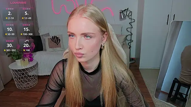TessaGrays online show from May 6, 12:31 pm