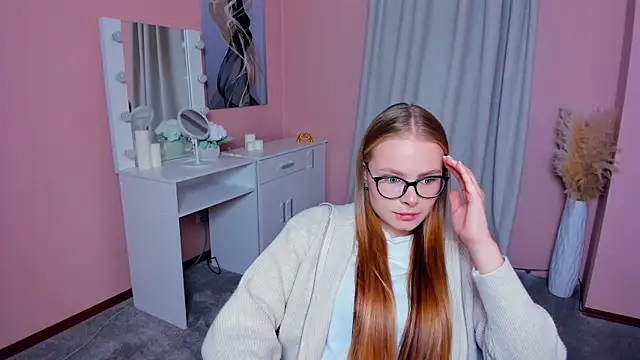 Snapshot of LibbyVenzeio chatting on September 30, 11:38 am LibbyVenzeio online show from September 30, 11:38 am