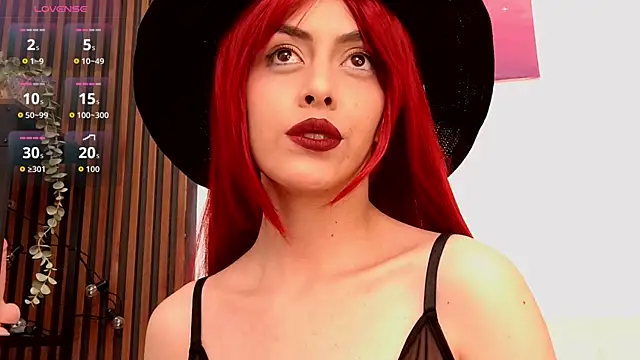 Snapshot of Dahlia_vexx chatting on October 19, 8:44 pm Dahlia vexx online show from October 19, 8:44 pm
