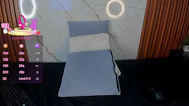 Snapshot of cloemorningstar chatting on October 2, 3:17 pm cloemorningstar online show from October 2, 3:17 pm