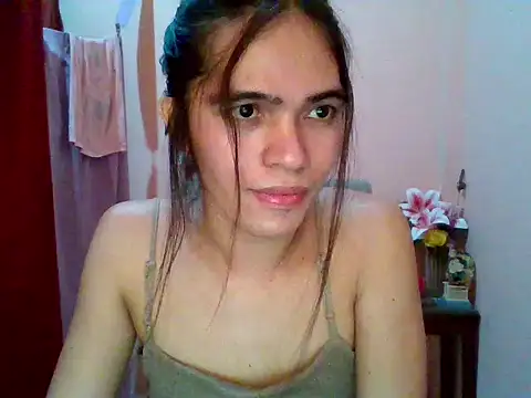 sweet yummy69 online show from February 14, 1:40 am