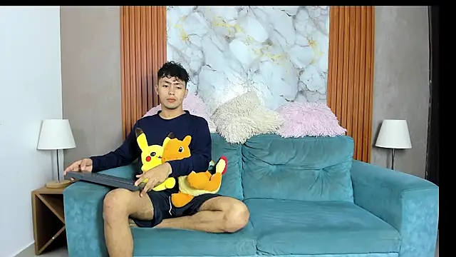 VERY HOT GUYS online show from June 14, 7:14 pm