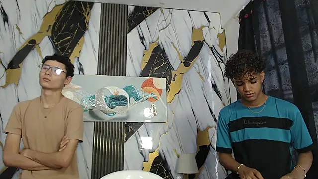 VERY HOT GUYS online show from July 15, 1:27 pm