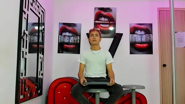 VERY HOT GUYS online show from October 23, 1:22 am