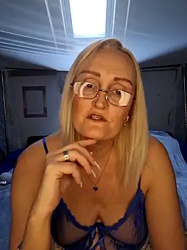 Jenny Blum online show from December 15, 10:53 am