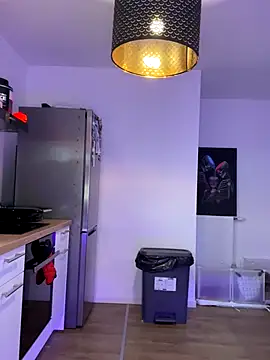 LaPetiteKim online show from October 15, 7:05 pm