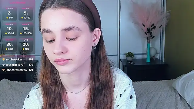 JinnyMcie online show from April 30, 5:40 pm