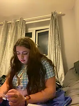 MadelineLeah online show from June 11, 9:44 pm