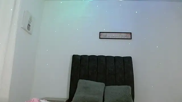 ManuelaDelgado online show from October 24, 3:13 am