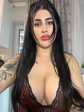Niinarosee online show from June 12, 5:54 pm