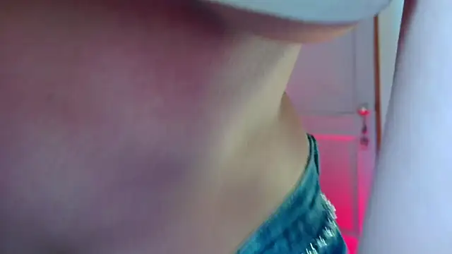 emma web  online show from July 24, 4:16 pm