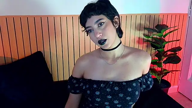 emma web  online show from July 30, 4:41 pm
