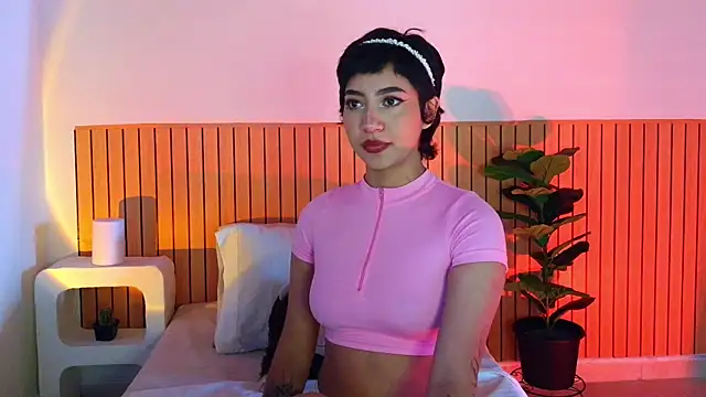emma web  online show from July 2, 2:56 pm