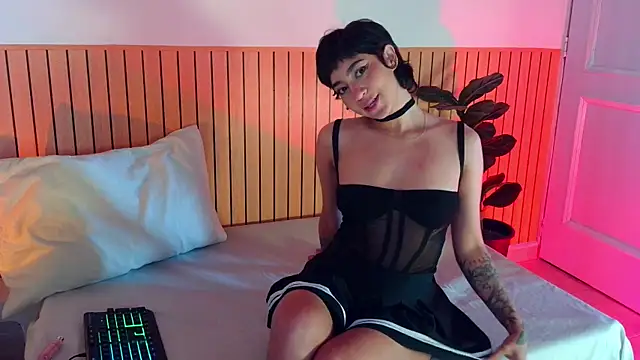emma web  online show from July 27, 2:47 pm