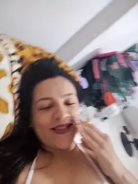 LindaSalo33 online show from November 12, 4:54 am