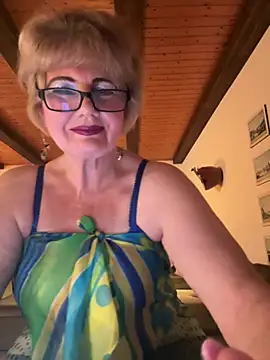 BoloshkaBlonda online show from February 17, 7:02 pm