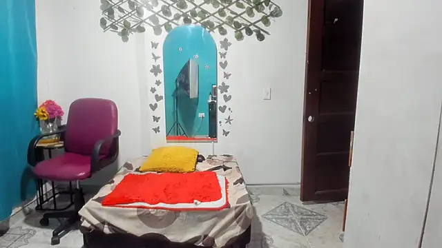 Ebony luna online show from July 6, 7:27 pm