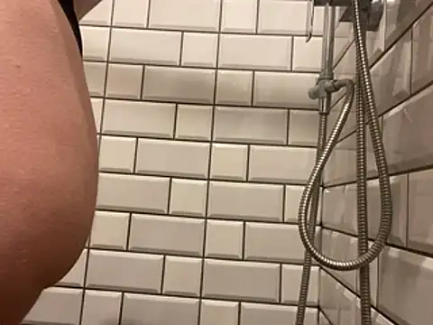 pleasedontpressaredburton online show from March 13, 3:02 pm