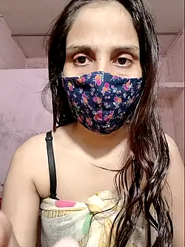 DIVINEDIVAA online show from October 7, 4:44 pm