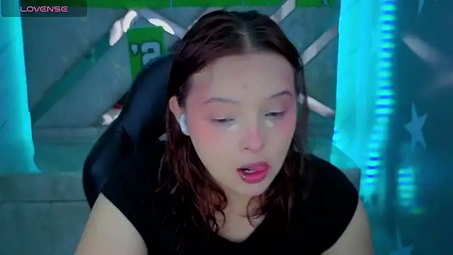mia foster t online show from June 30, 1:21 pm