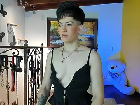 Zulyhenao online show from November 27, 11:35 am