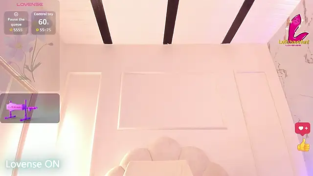 Nahomycarterr online show from June 12, 12:46 pm