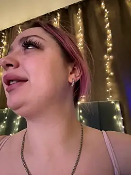 KellyMoors online show from February 17, 1:38 am