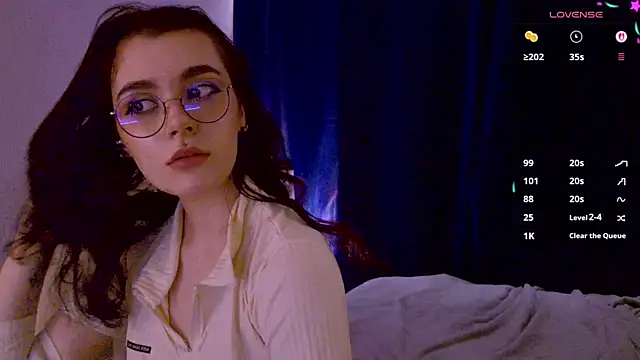 ElizabethMilller  online show from July 12, 1:06 am