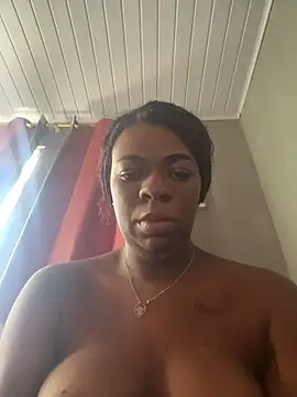 Priihmedeiros online show from March 15, 10:39 am