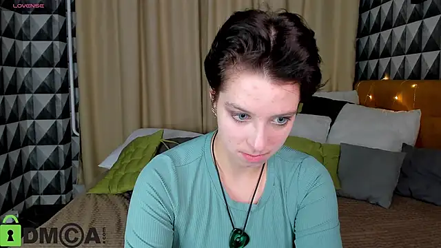 Sara Frayer online show from November 24, 1:18 am