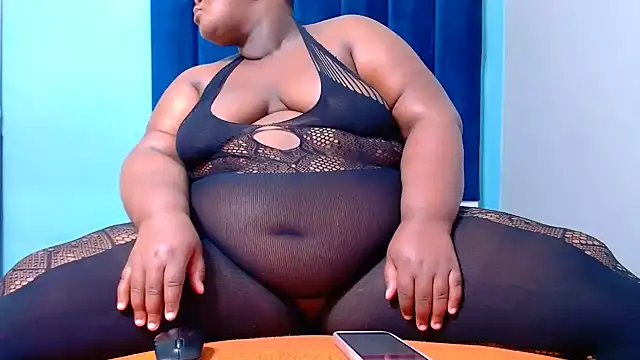 LadyBear2002 online show from July 9, 6:21 pm