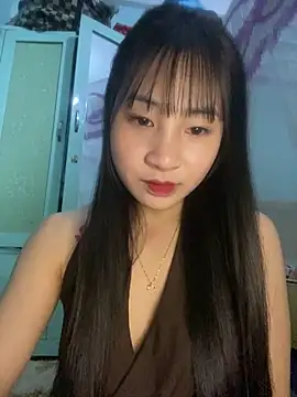 banlinh004 online show from February 18, 4:06 pm