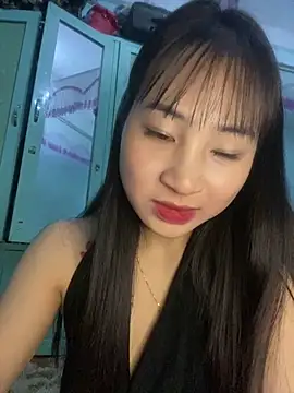 banlinh004 online show from February 8, 4:33 pm