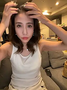 Snapshot of rena_rena_rena chatting on October 7, 4:00 pm rena rena rena online show from October 7, 4:00 pm