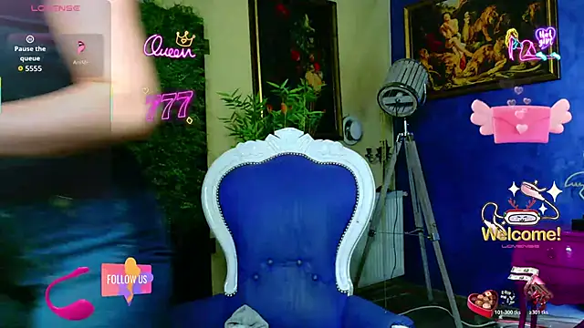 nicolepalmer online show from July 31, 7:53 am