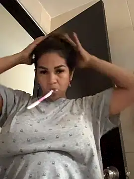 Shanell Rousex online show from November 28, 10:13 pm