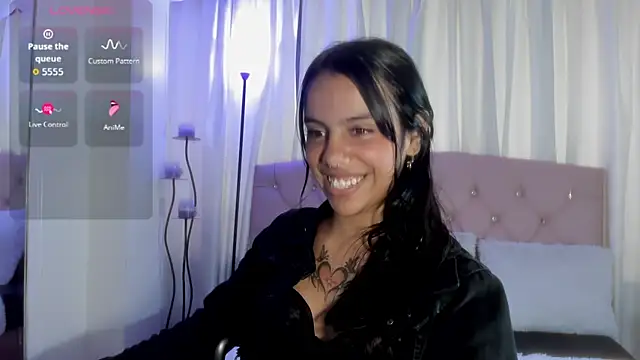 lili gime online show from October 19, 9:06 pm