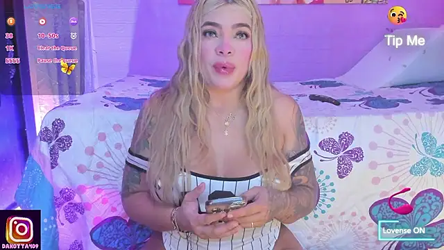 Antonellaa Fox  online show from February 4, 3:04 pm