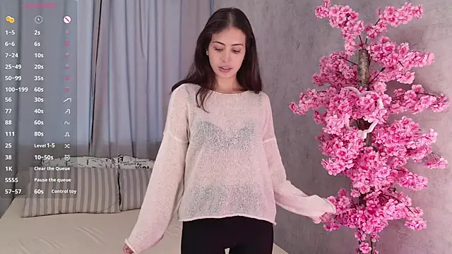 Playful Lia online show from July 9, 2:41 pm