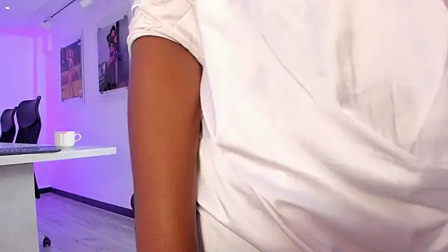 ThaliaWest online show from November 23, 11:56 am