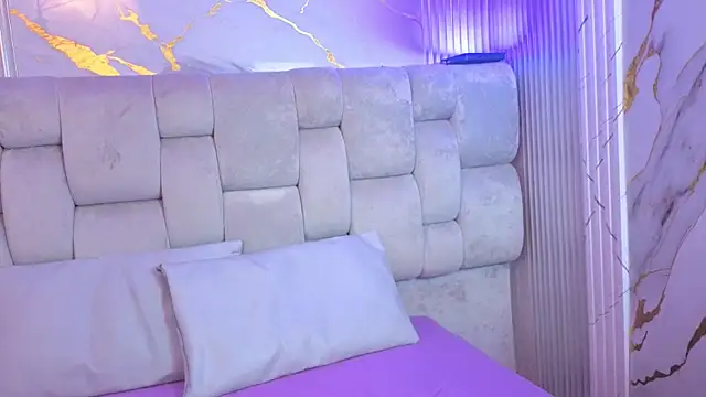 KiraRuby online show from October 10, 3:33 am