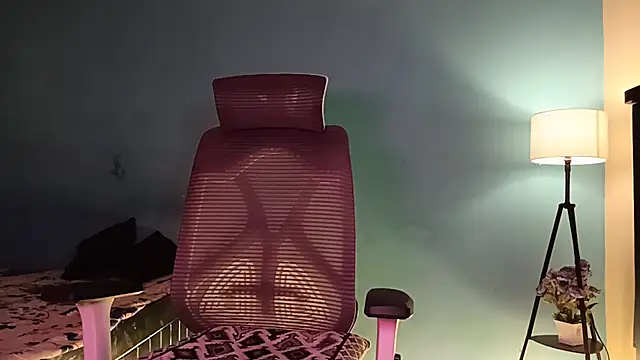 horny milf couple online show from July 28, 6:20 pm