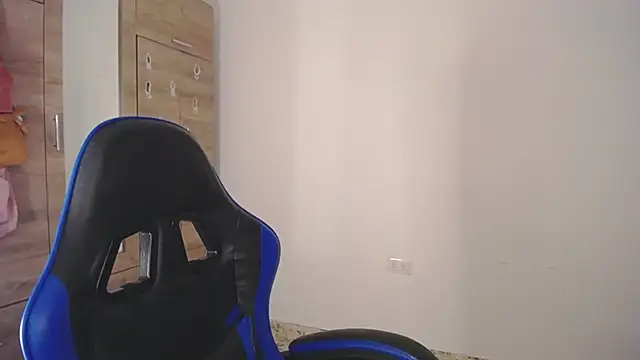 AAfrodithaa online show from October 16, 9:12 am