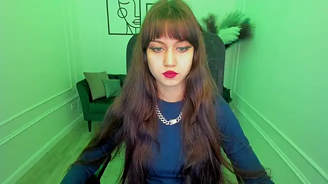 TiffanyYounge online show from November 7, 12:33 pm