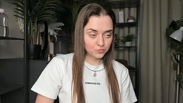 ThelmaJusto online show from November 20, 5:14 pm